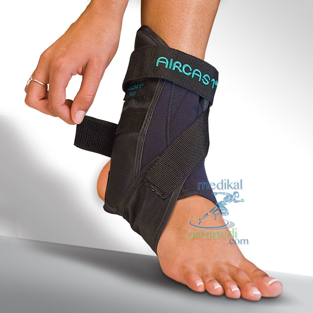 Aircast Airsport Ayak Bileği Stabilizasyon Ortezi